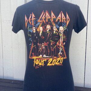 Def lepard 2020 tour T shirts size Small